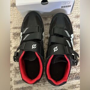 Peloton Cycling Shoes for Peloton Bike
Size 39/ 8